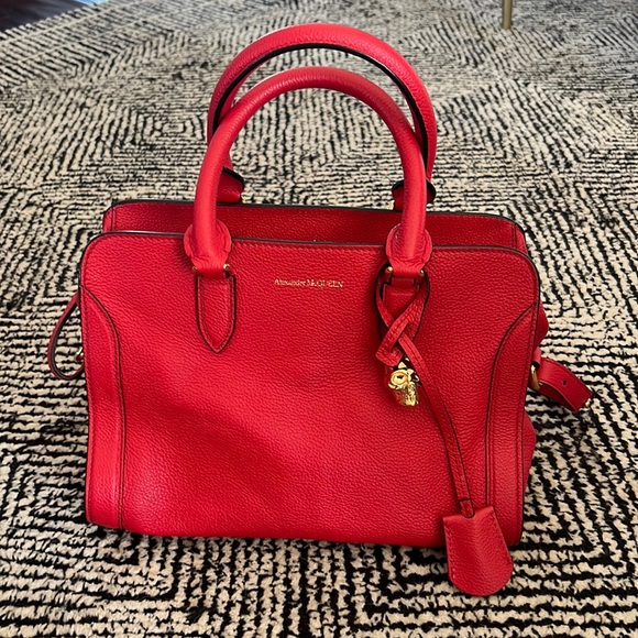 Alexander McQueen Handbags - Alexander McQueen small skull padlock leather shoulder bag.